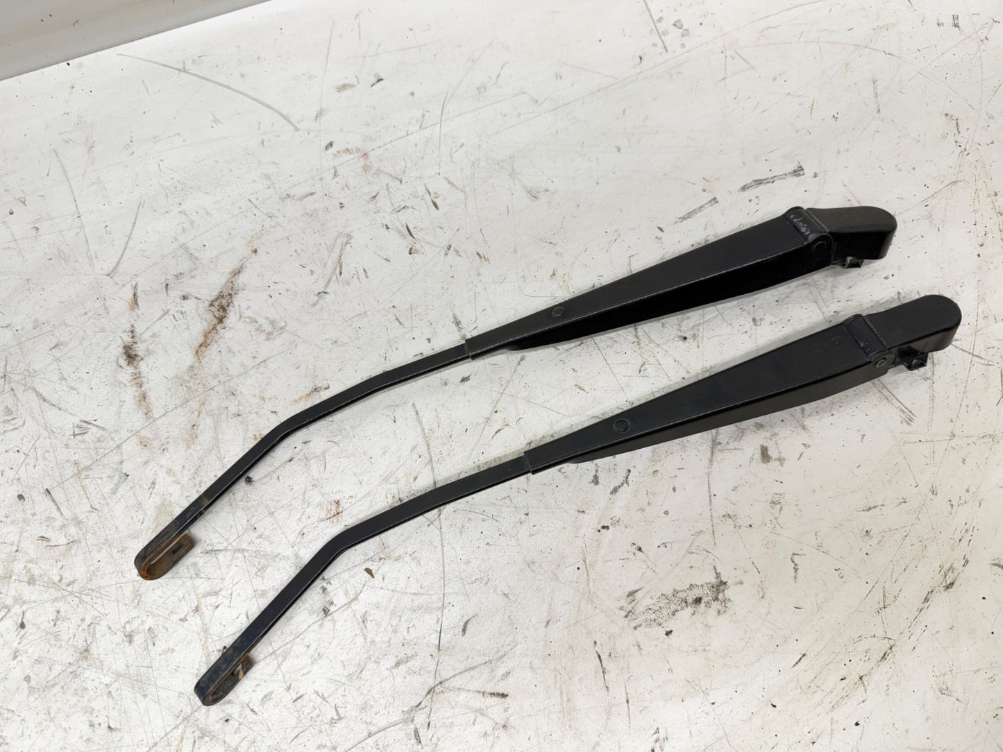 97-06 Jeep TJ Wrangler Left + Right Windshield Wiper Blade Arms PAIR Factory OEM