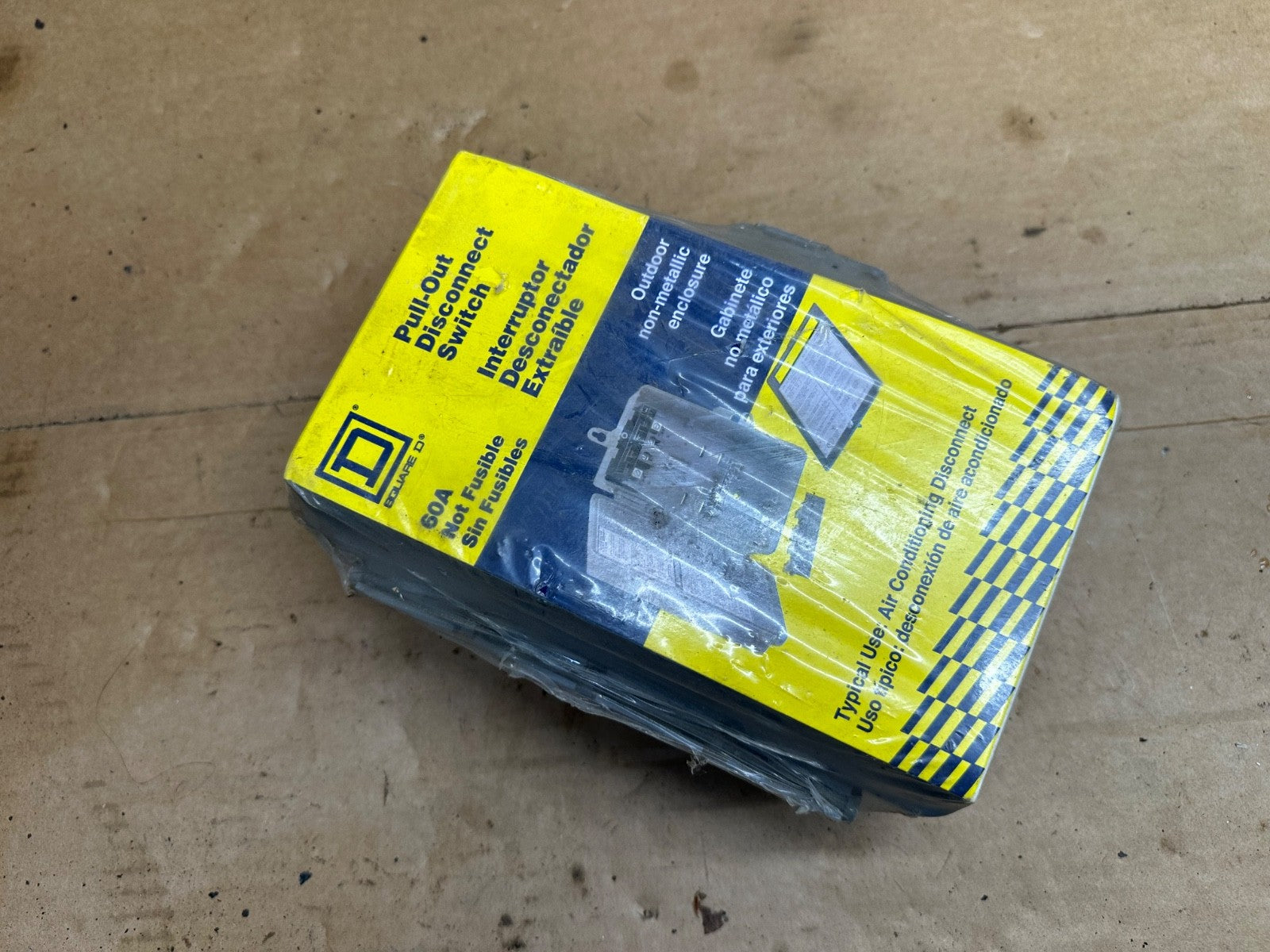 Square D Pull Out Disconnect Switch Box 60A Not Fusible A/C Outdoor Enclosure