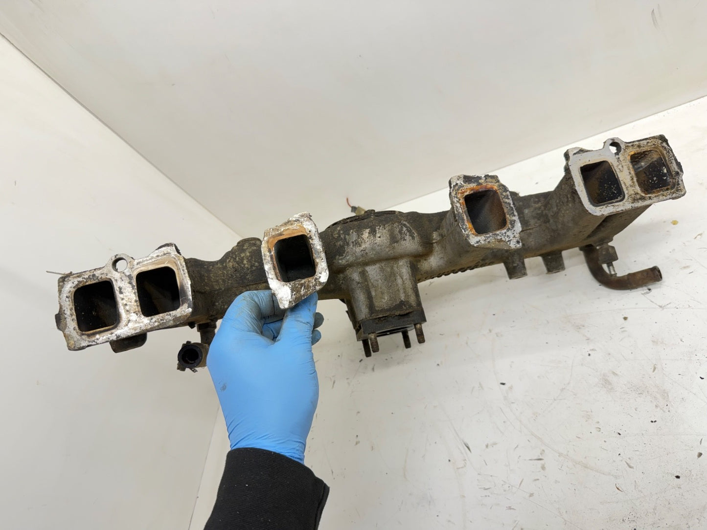 81-90 Jeep 6 Cylinder Intake Manifold CJ5 CJ7 Wrangler YJ AMC 4.2 L 258 4.2L