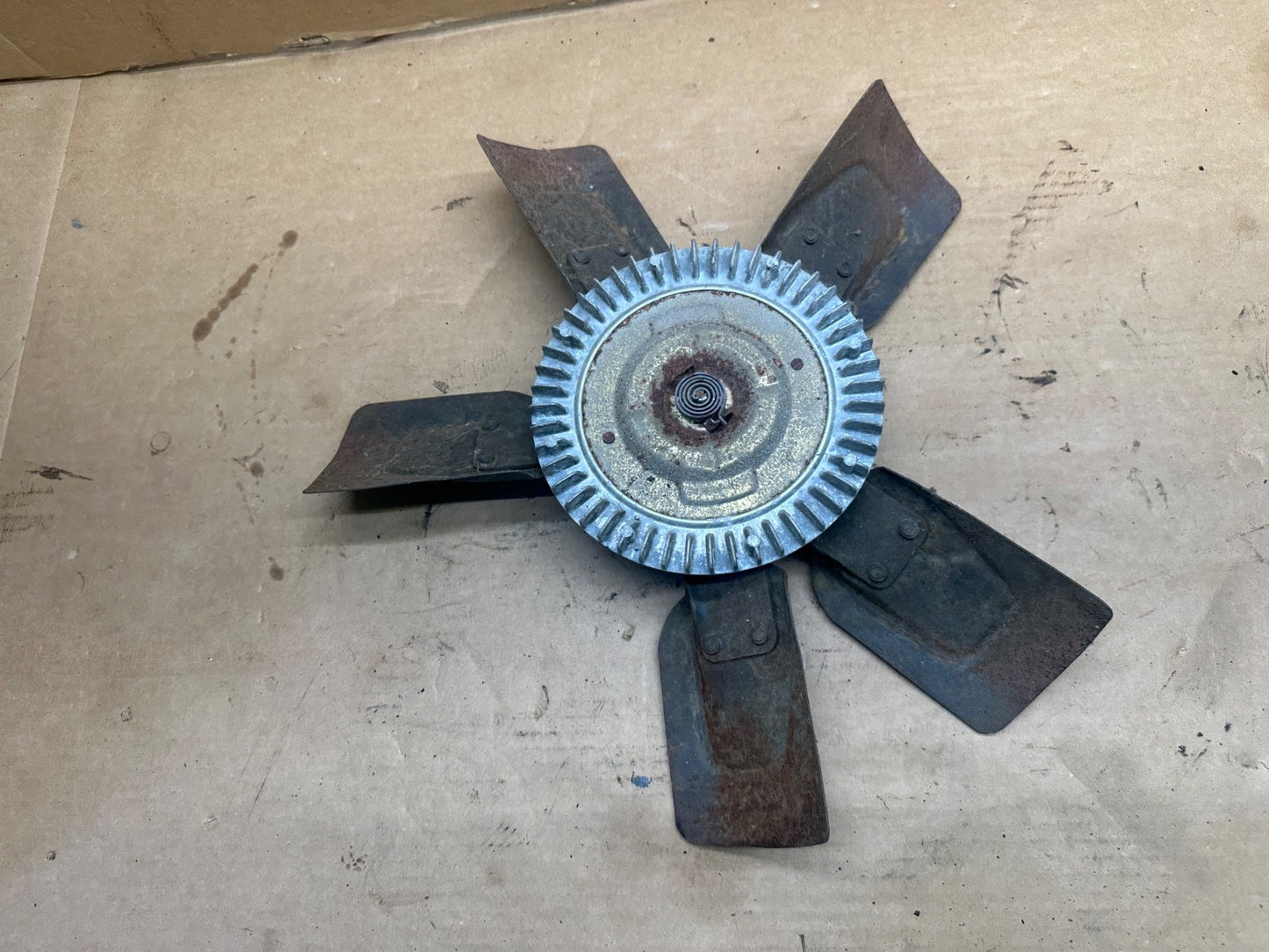 91-99 YJ TJ Jeep Wrangler 6 CYL 4.0 Radiator Cooling FAN BLADE w/ CLUTCH Bolt On