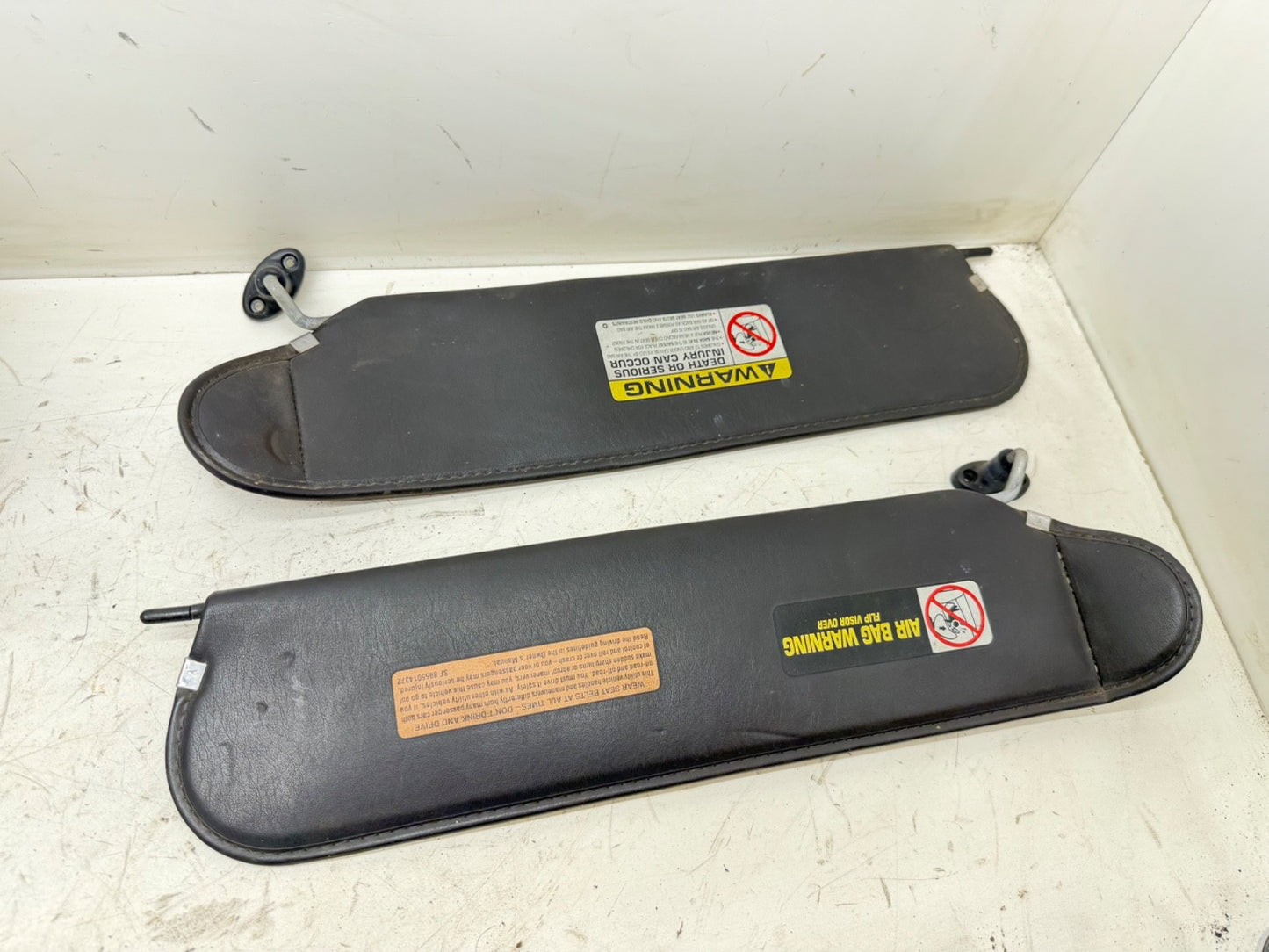 Jeep Wrangler TJ 97-02 OEM Sun Visor Left Right Dark Grey Pair SunVisor Pair Set