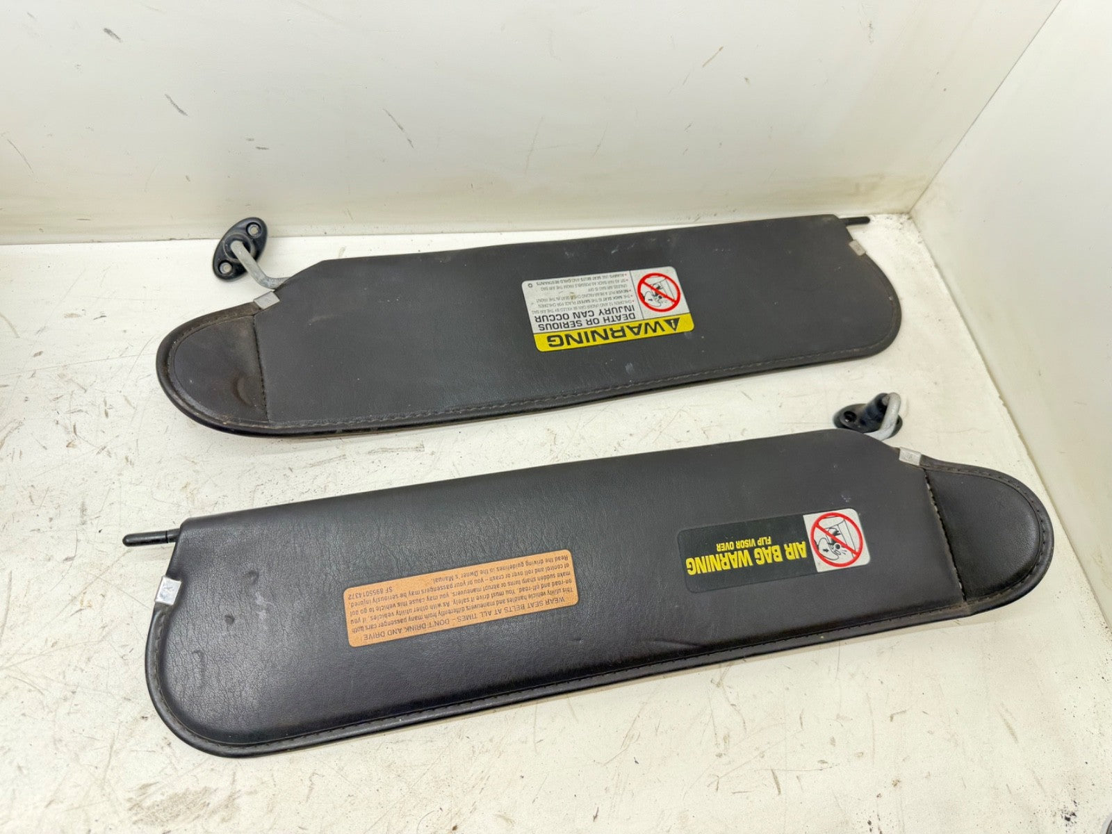 Jeep Wrangler TJ 97-02 OEM Sun Visor Left Right Dark Grey Pair SunVisor Pair Set