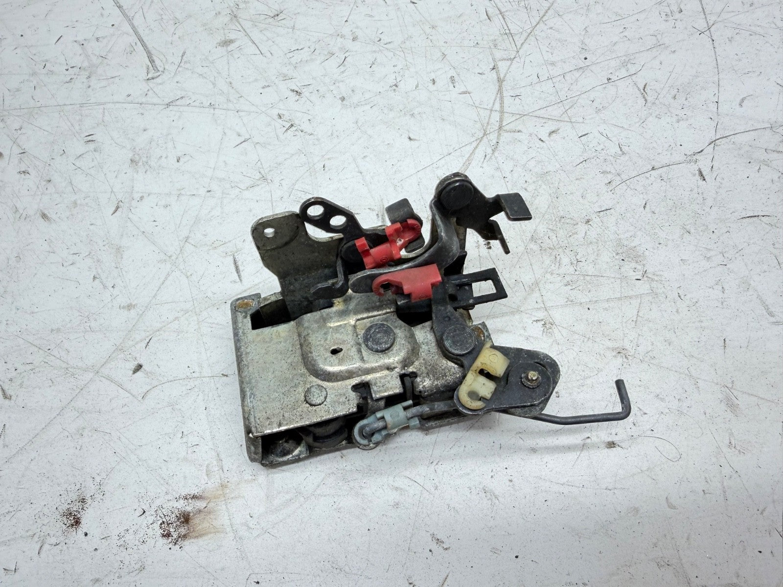 84-96 Jeep Cherokee XJ Rear Passenger Right Door Latch