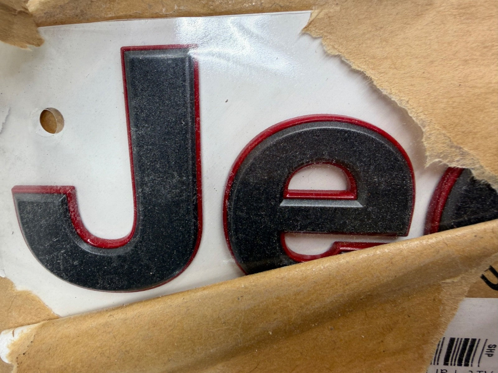 2018 2019 2020 Jeep Wrangler FRONT FENDER DARK GRAY RED Nameplate Emblem new OEM
