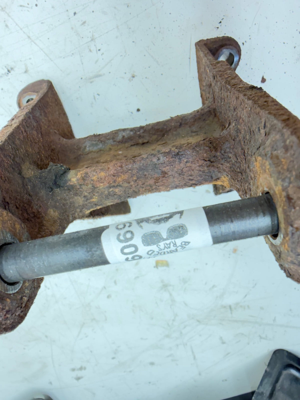 87-95 Jeep Wrangler YJ 2.5 4 Cyl Driver Side Motor Mount Bracket Left Engine OEM