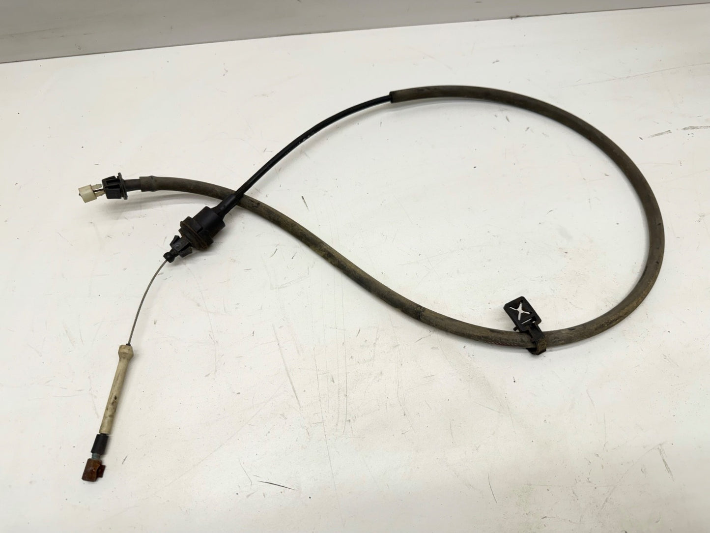 Jeep Wrangler YJ 91-95 Throttle Accelerator Cable 2.5 4 Cyl 4.0 6 Cyl OEM