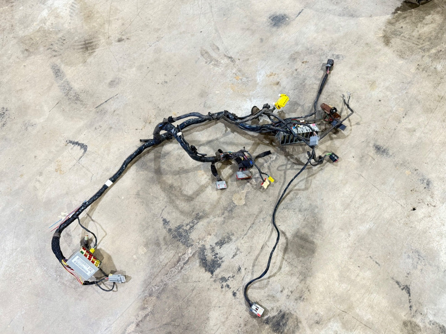 01 Jeep TJ Wrangler Interior Fusebox Crossbody Wire Harness Soft Top Under Dash