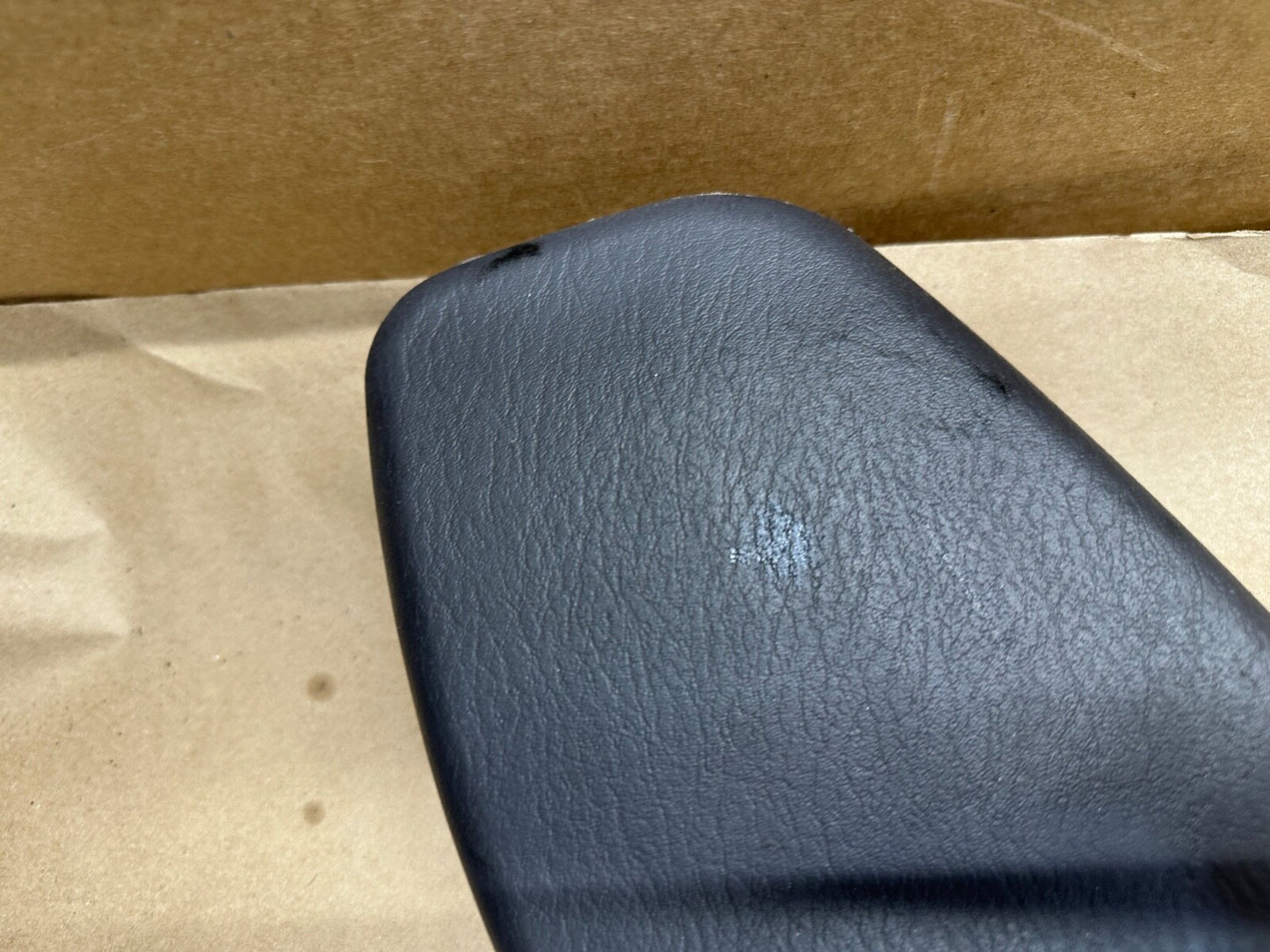 1997-2001 Jeep Cherokee XJ Lower Seat Trim Panel Right Passenger R 97 98 99 00