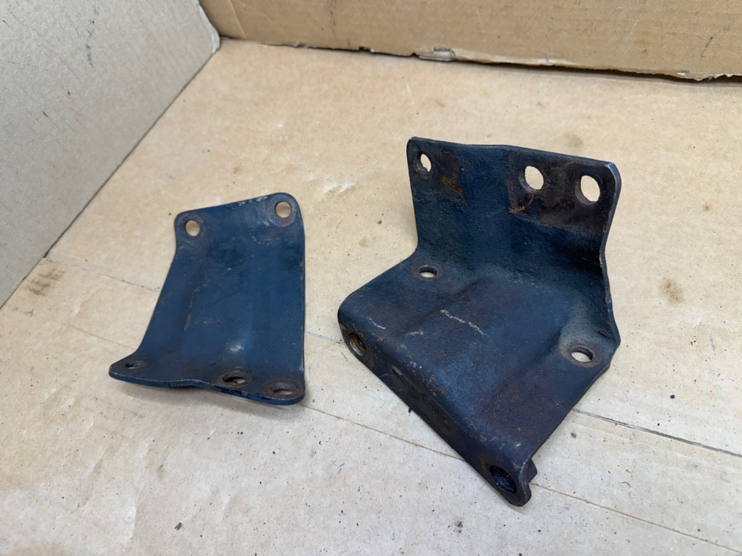 Jeep Power Steering Gear Box Brackets 76-86 CJ5 CJ7 CJ8 CJ  5 7 8 Mount Mounting