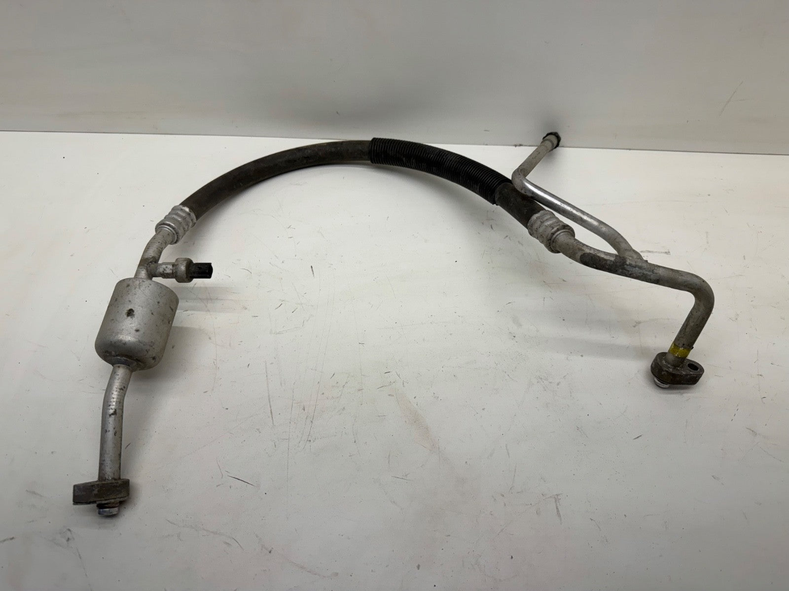 2011-2016 FORD F350 SD F250 SD A/C AIR CONDITIONING DISCHARGE HOSE LINE OEM 6.2L