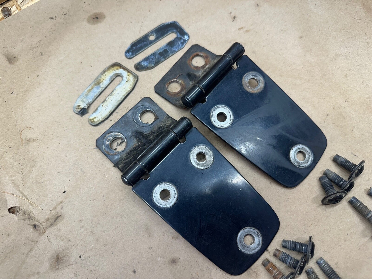 97-06 Jeep TJ Wrangler Hood Hinges Pair w/ Hardware OEM Black Factory Bolts OE