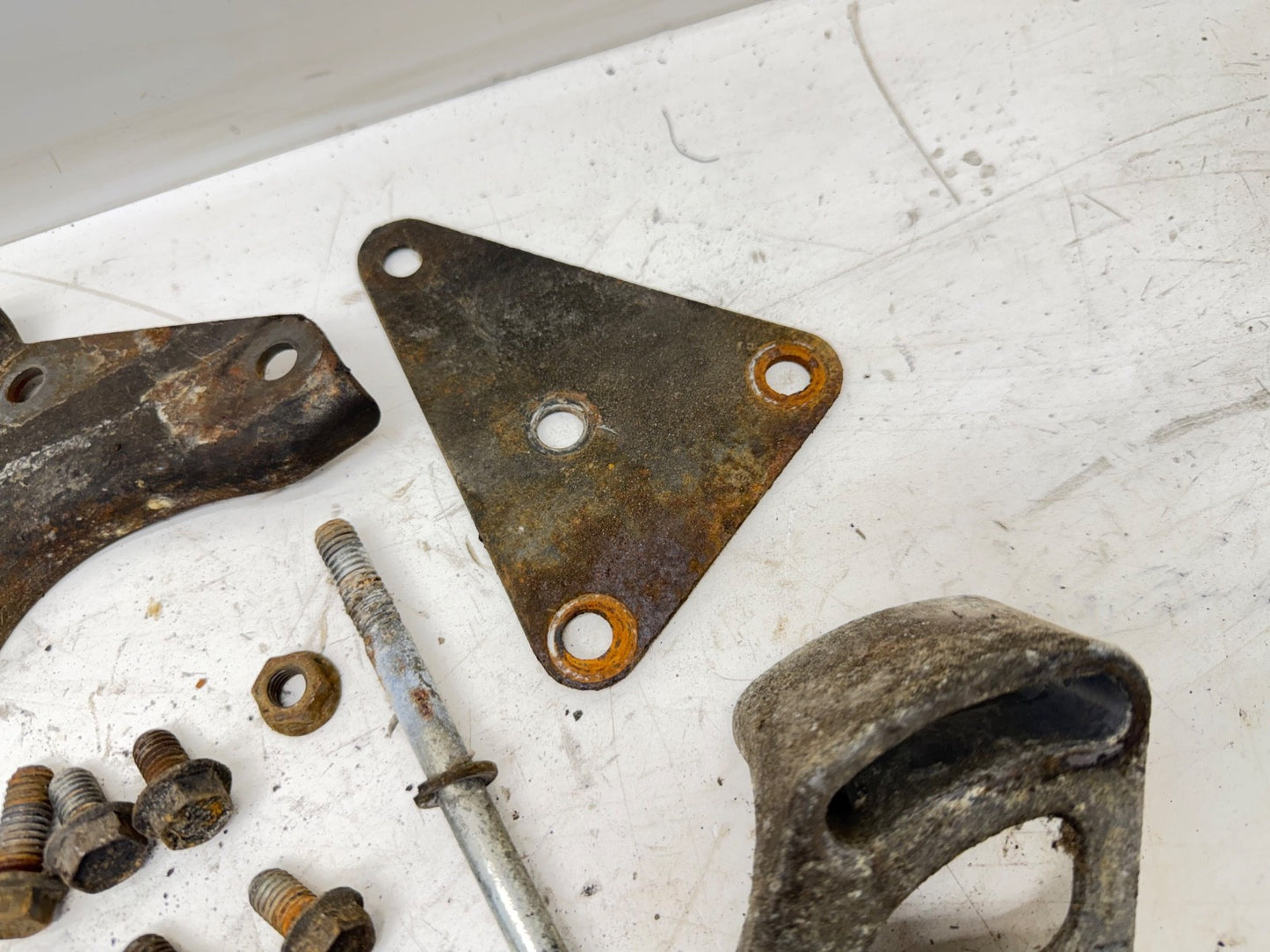 76-90 Jeep Wrangler YJ CJ 5 7 4.2 L Power Steering Pump Brackets V-Belt 258 ci.