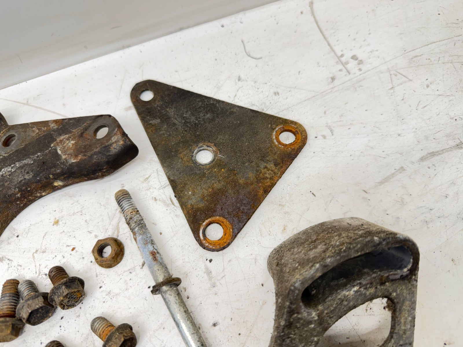 76-90 Jeep Wrangler YJ CJ 5 7 4.2 L Power Steering Pump Brackets V-Belt 258 ci.