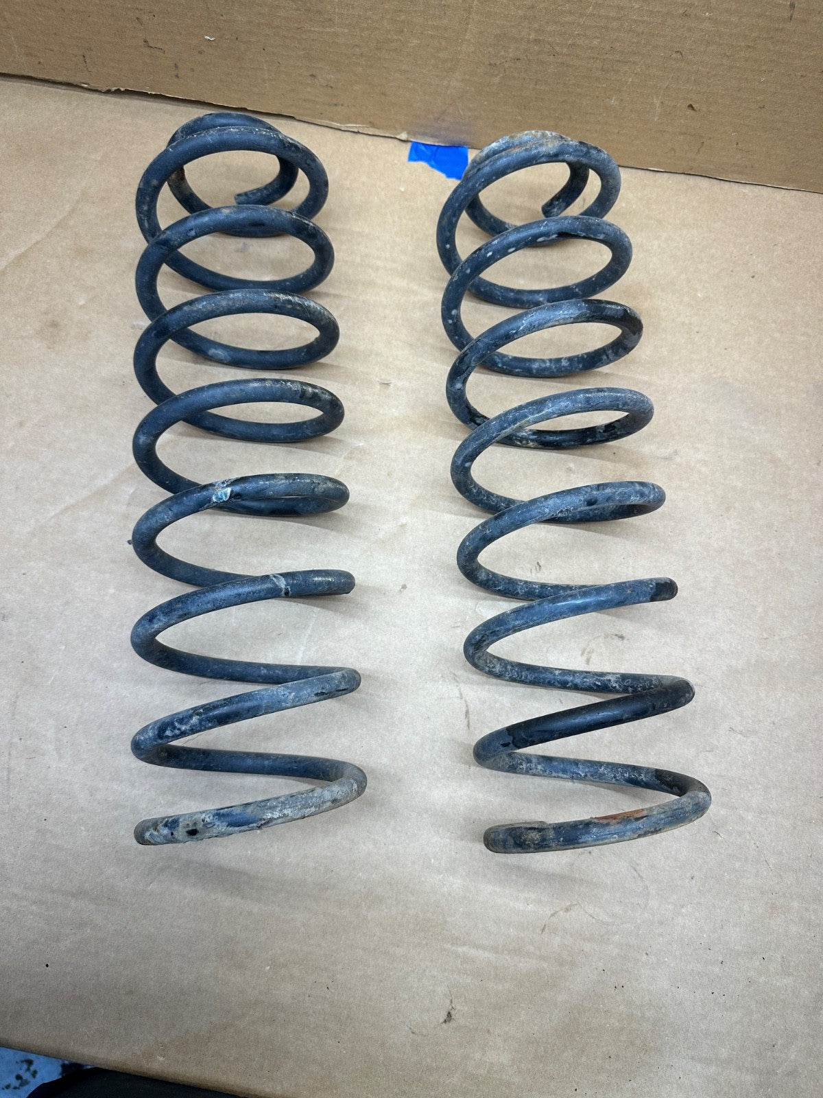Jeep Cherokee XJ 84-01 Front Coil Springs Set Spring OEM Factory Dana 30 L R