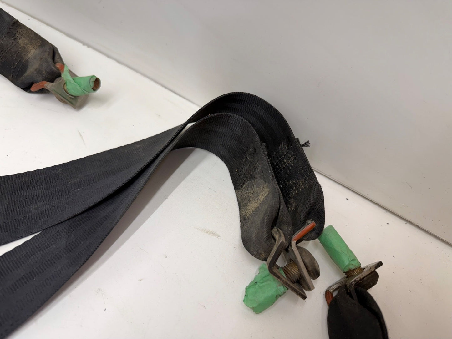 77-91 Jeep YJ CJ Rear Seat Lap Belts Back Seat Belt CJ5 CJ7 Wrangler Black OEM