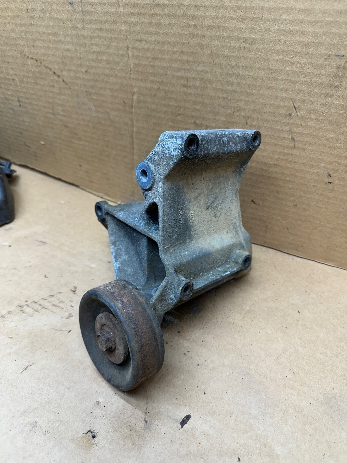 91-95 Jeep Wrangler YJ Upper Alternator AC Compressor Mount Bracket 2.5L 4.0