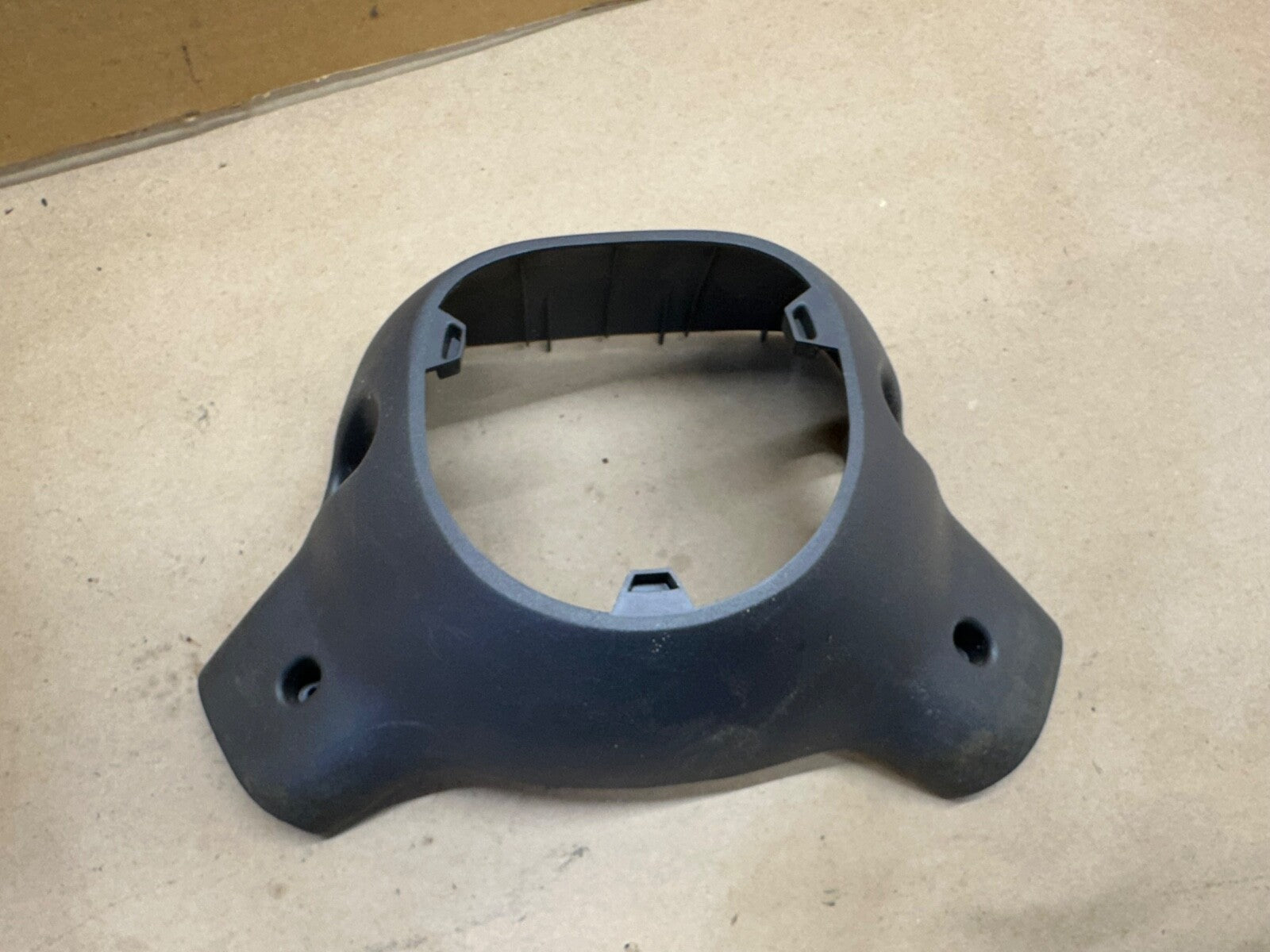 97-02 Jeep Wrangler TJ Steering Wheel Bottom Trim Plastic 5gl44trmaa XJ Cherokee