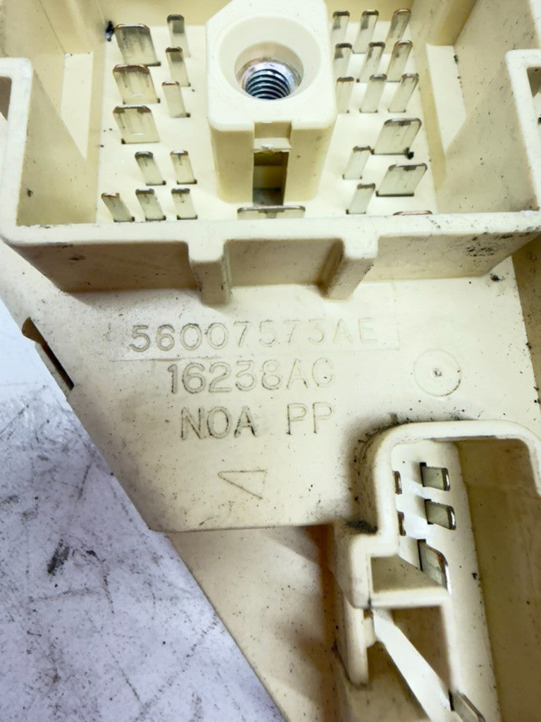Jeep Cherokee XJ 97-01 OEM Interior Fuse Box Panel 56007573AE Board Relay Inside