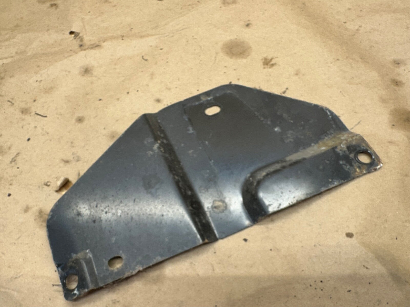 Jeep Wrangler TJ 03-06 Wheel Well Shield Metal Plate Splash Evap Canister OEM