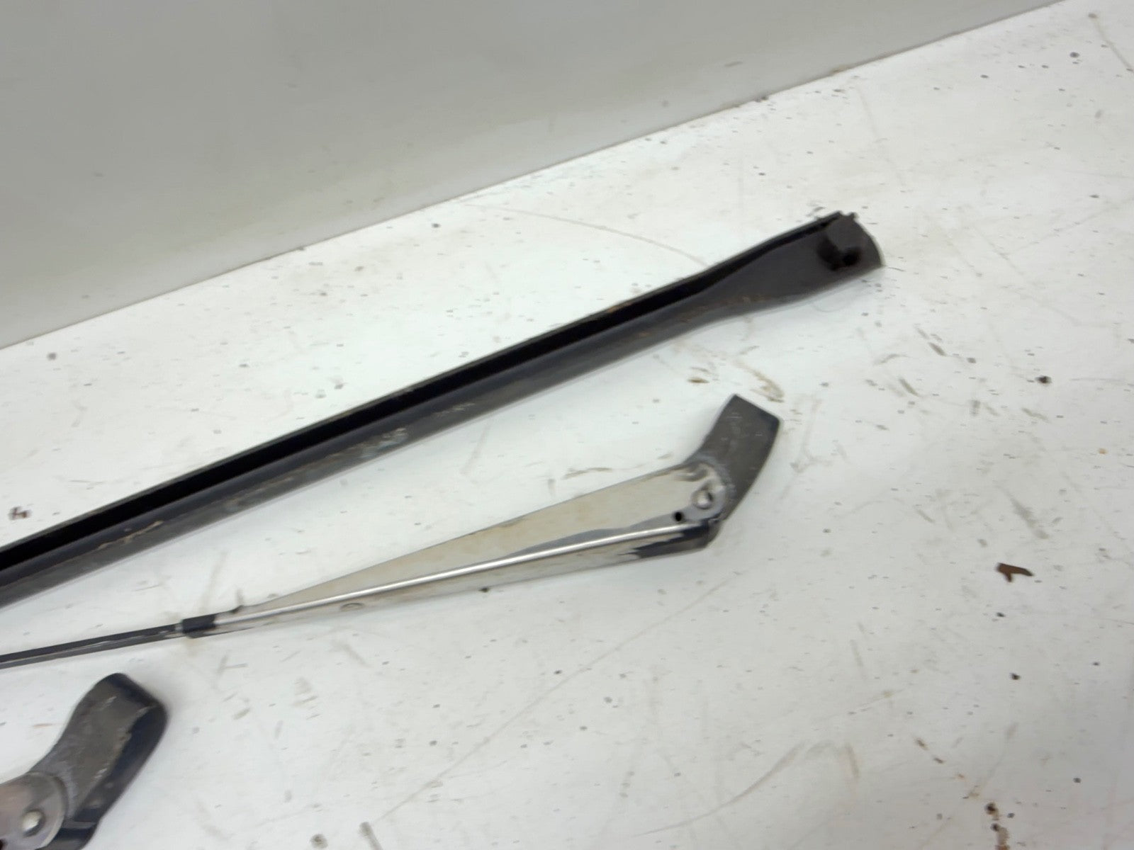 Jeep Wrangler YJ 87-95 Wiper Transmission Linkage Pivot Nut Motor Assembly Rod