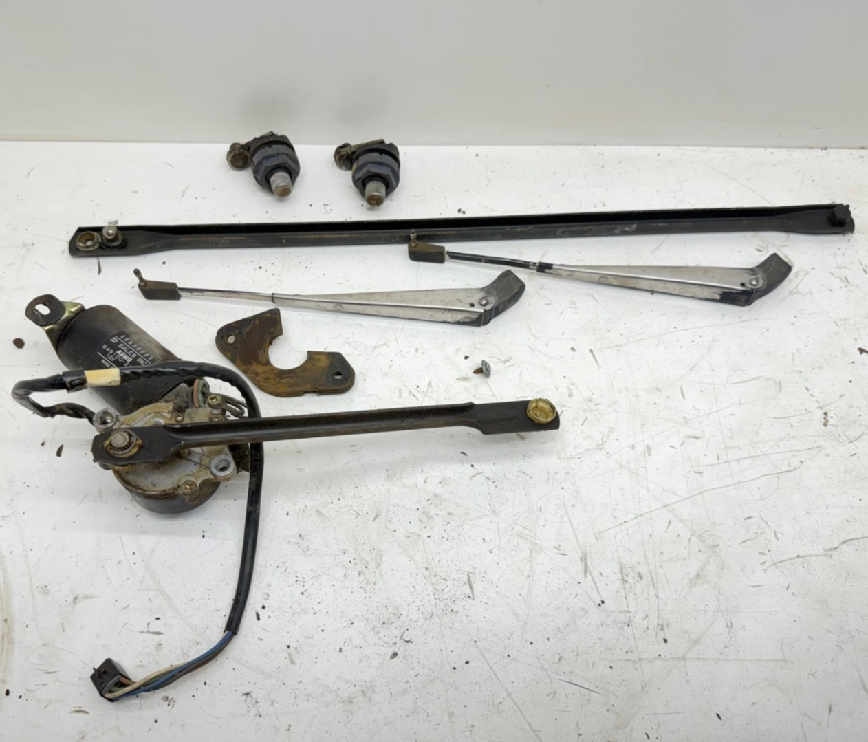 Jeep Wrangler YJ 87-95 Wiper Transmission Linkage Pivot Nut Motor Assembly Rod