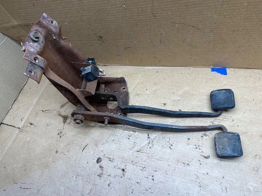 91-95 Jeep Wrangler YJ Manual BRAKE CLUTCH PEDAL Assembly Factory PETAL OEM ASSY