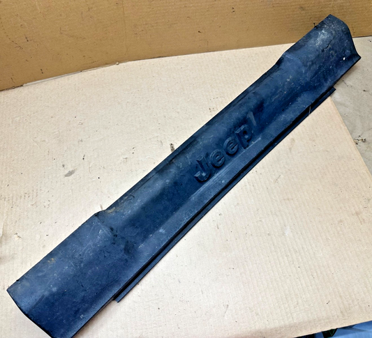 97-06 Jeep TJ Wrangler FRONT PLASTIC BUMPER COVER Frame Overlay OEM 55155667AC