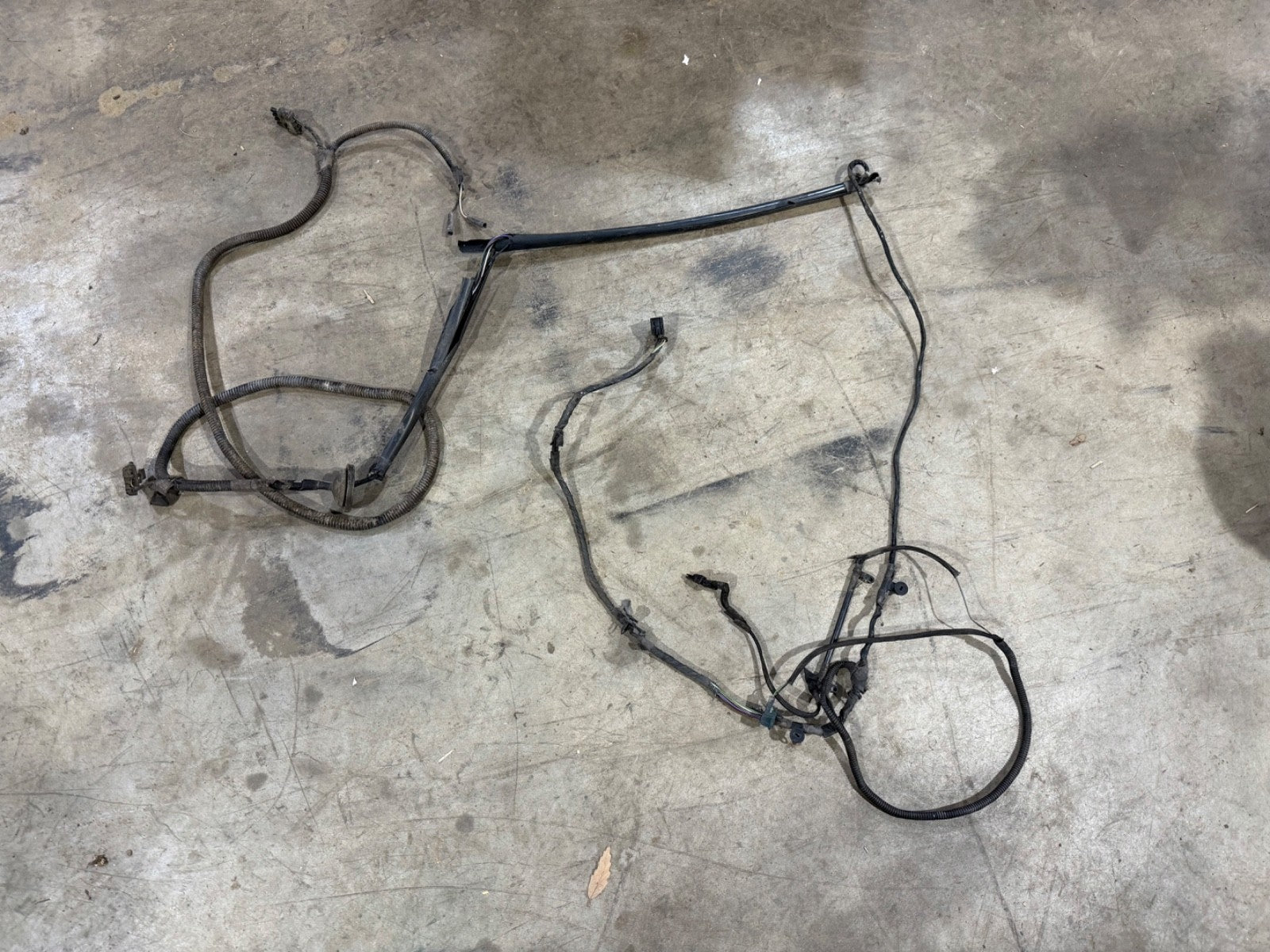 Jeep Wrangler TJ 1997 Tail Light Body Wiring Harness Soft Top 3rd Brake OEM