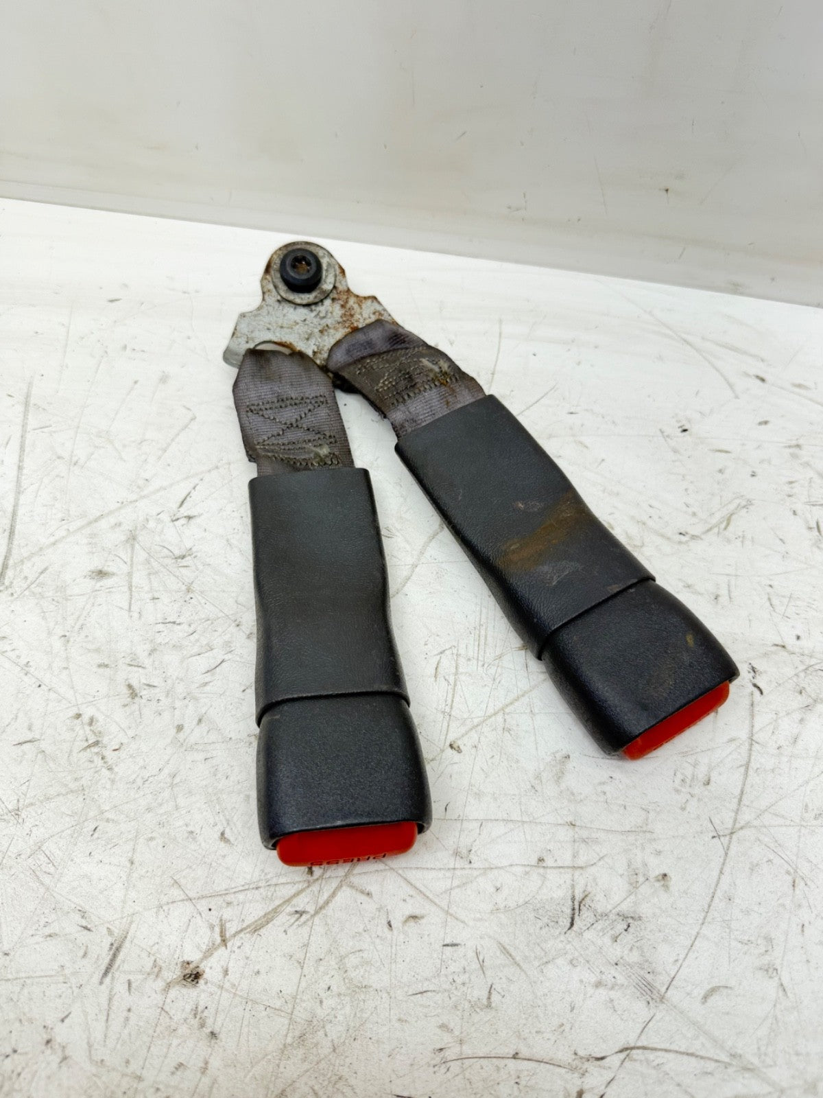 97-01 Cherokee Jeep XJ Female Seat Belt Buckle End Rear Back Seat Middle Latch