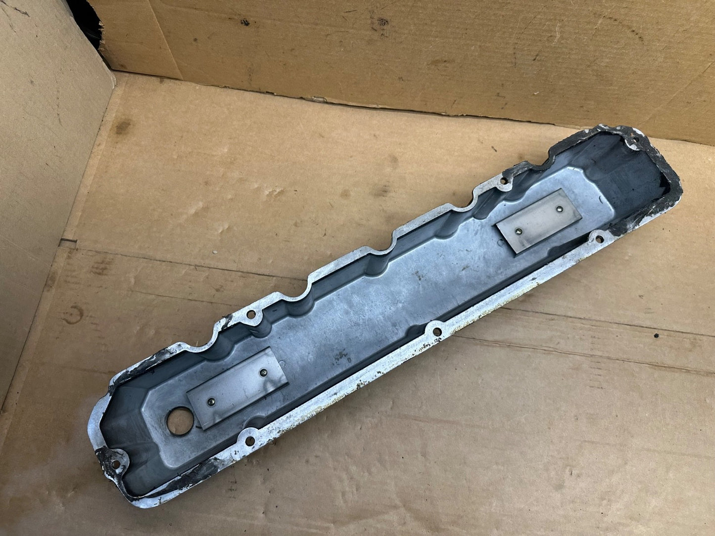 JEEP CJ  1980-86 4.2L AFTERMARKET Engine Valve Cover Aluminum 258 ci 4.2 L Black