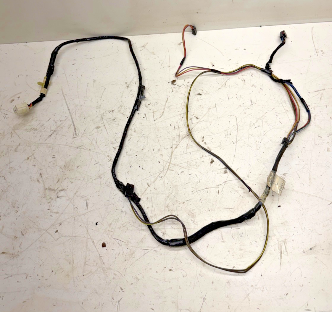 Jeep Cherokee XJ 1998-2001 Rear Sound Bar Wiring Harness Wire Plugs Speaker OEM