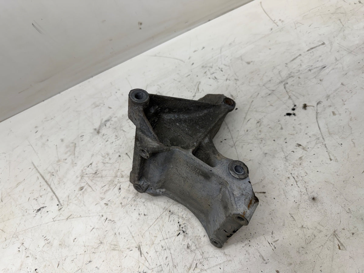 91-95 Jeep Wrangler YJ Upper Alternator AC Compressor Mount Bracket 2.5L 4.0