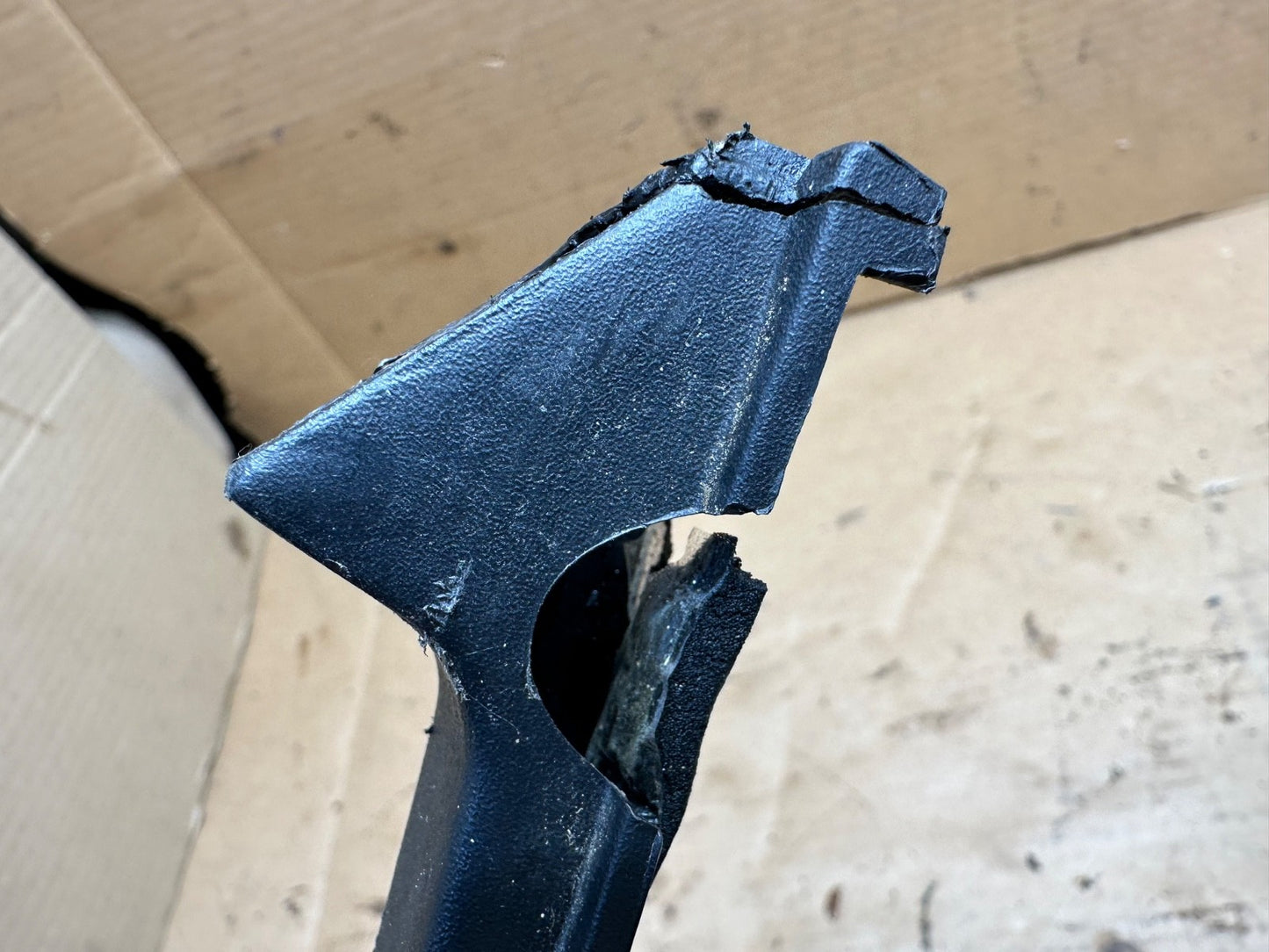 97-02 Jeep TJ Wrangler Windshield Frame Door Pillar Left OEM Trim Mount Bracket