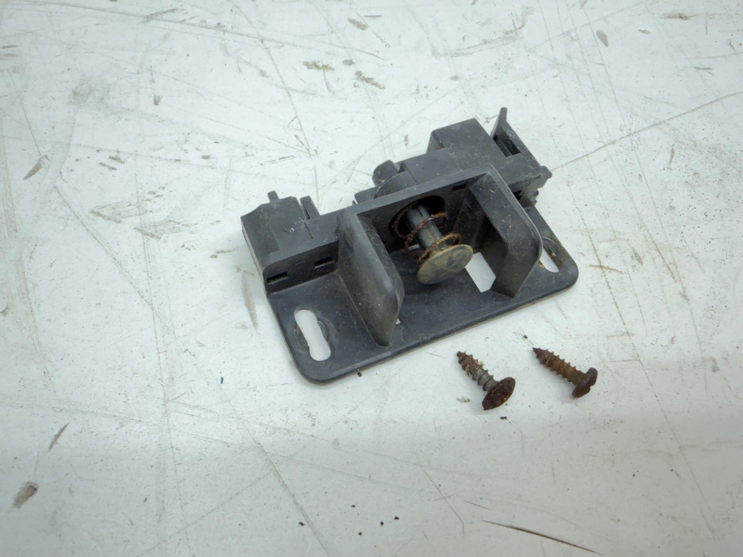 Jeep Wrangler YJ Glove Box Latch Lock Catch Door OEM 87-95 8955000343