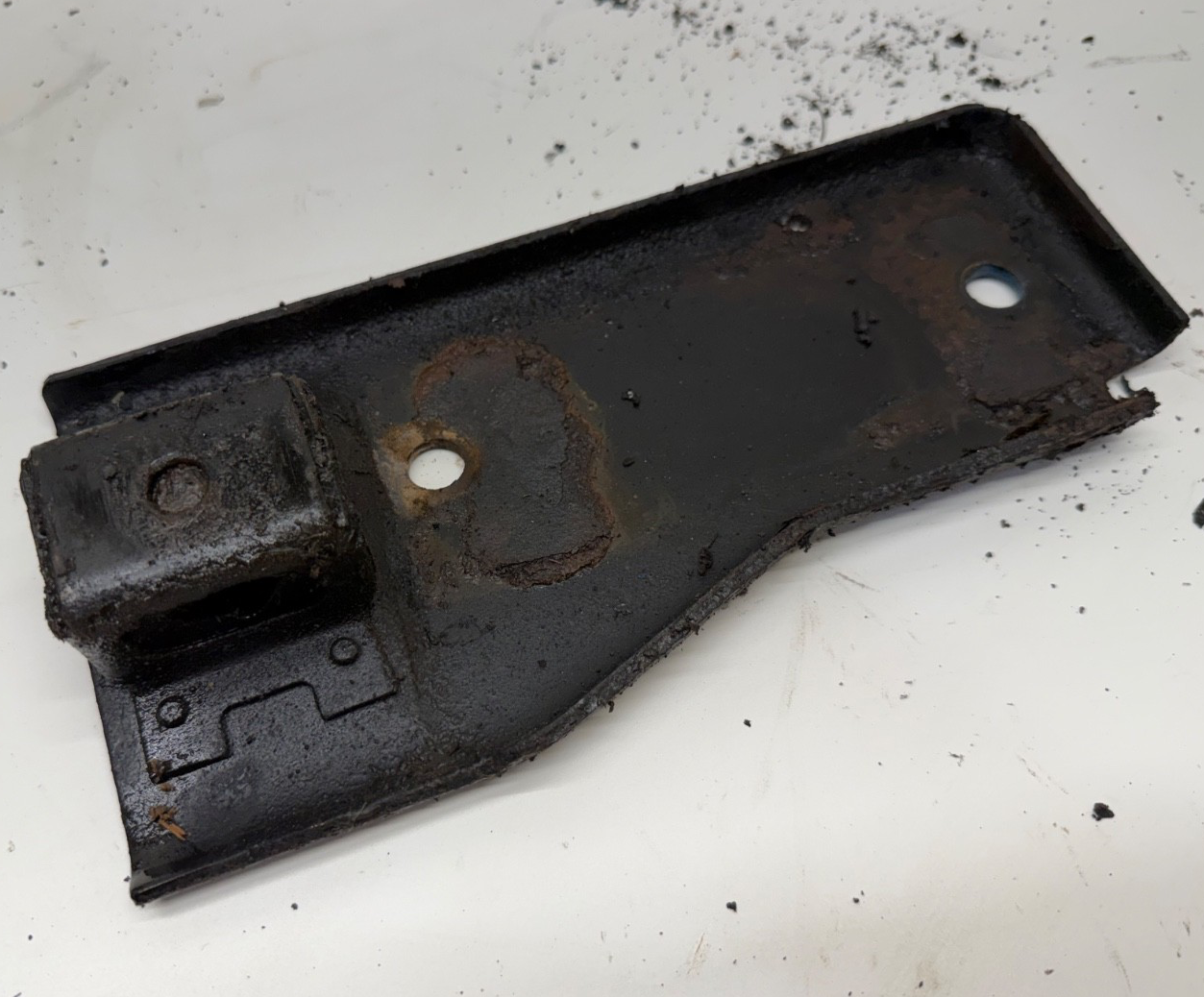 87-01 Jeep Cherokee XJ Automatic Transmission Exhaust Mount Bracket Trans AUTO