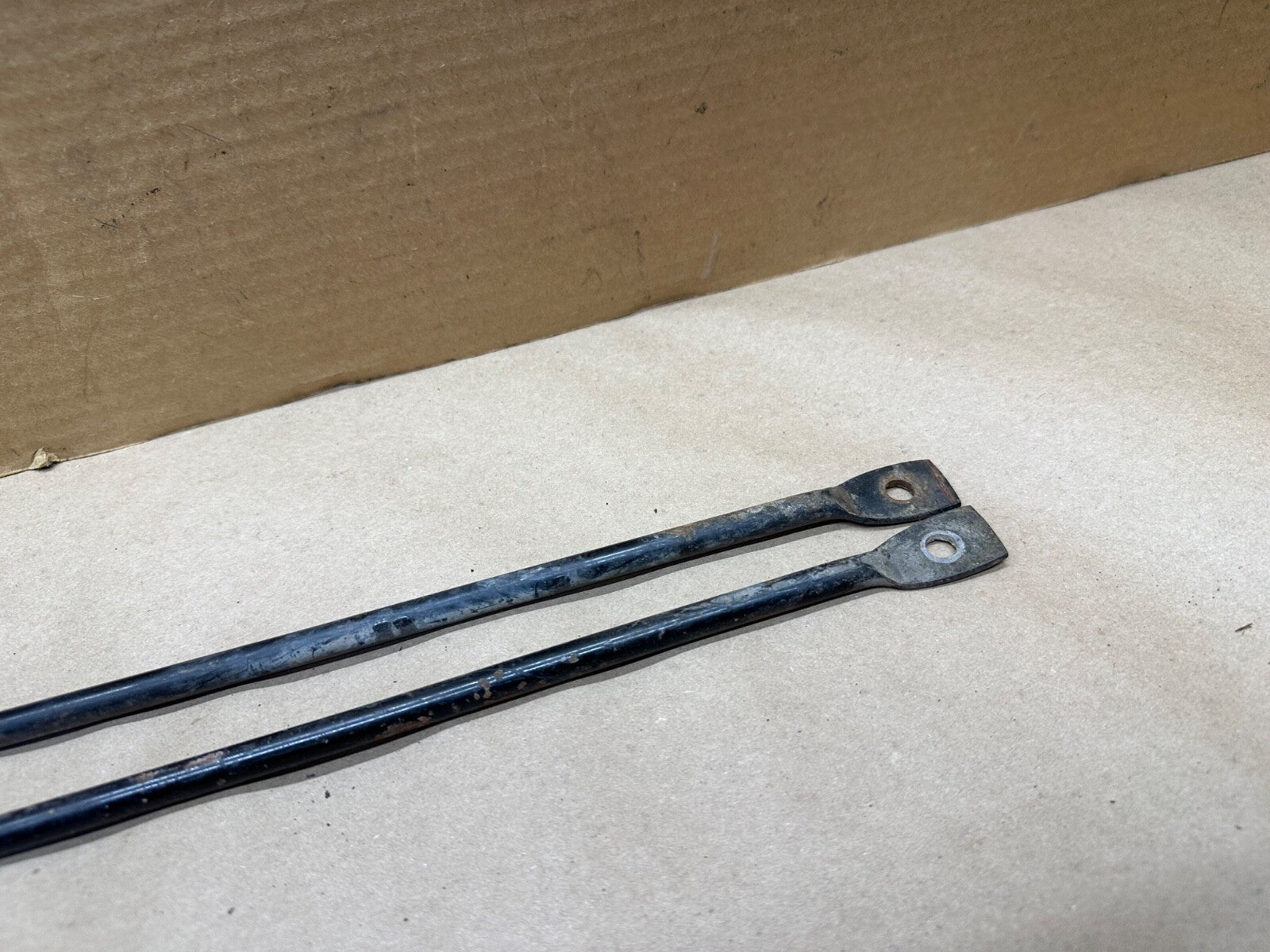 87-95 Jeep Wrangler YJ Grill Grille Support Rods Hood Radiator Support Rod Brace