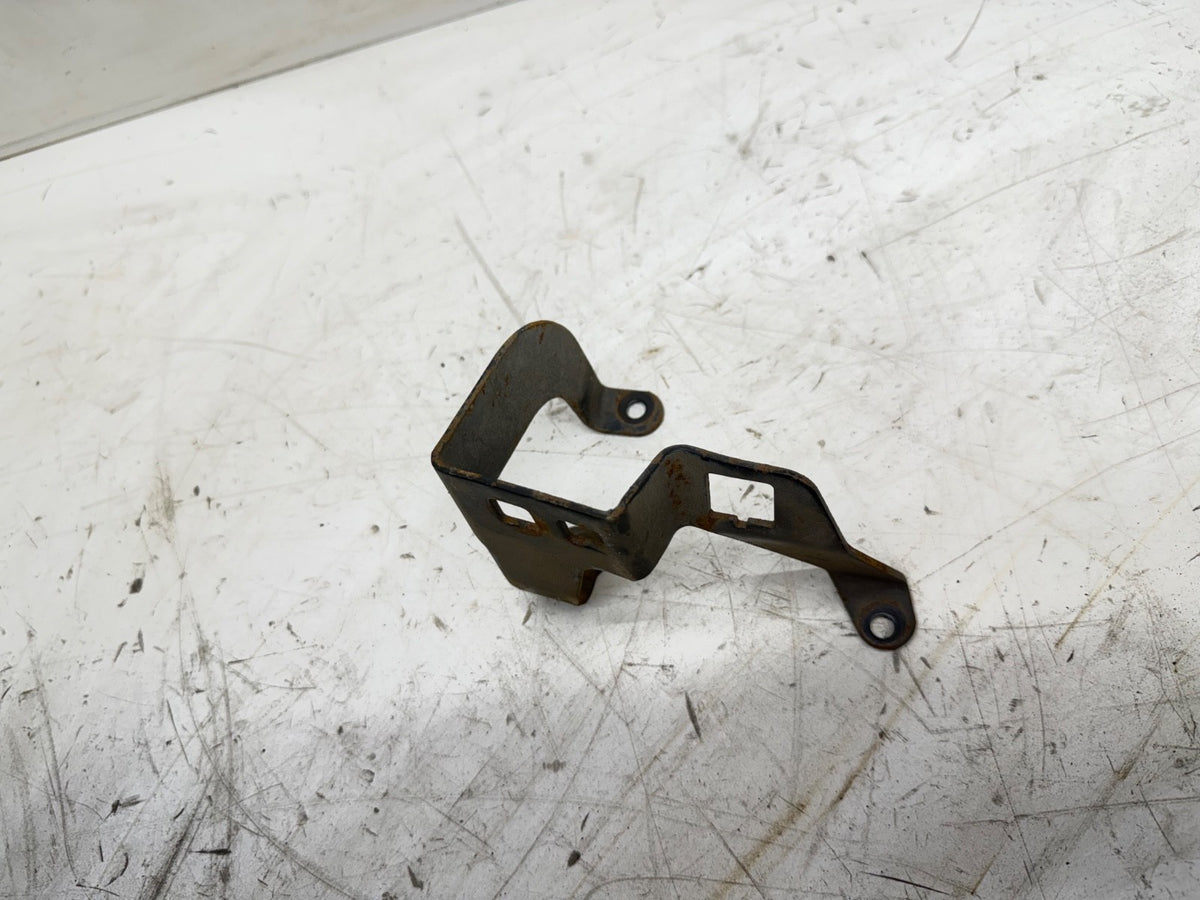 91-02 Jeep Wrangler TJ 4.0 L Throttle Cable Bracket Kickdown Mount OEM Factory