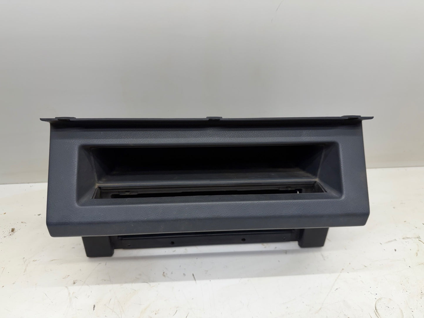 Jeep Wrangler YJ 87-95 OEM Glove Box NO Door Gray Grey 55007286 Glovebox Grab