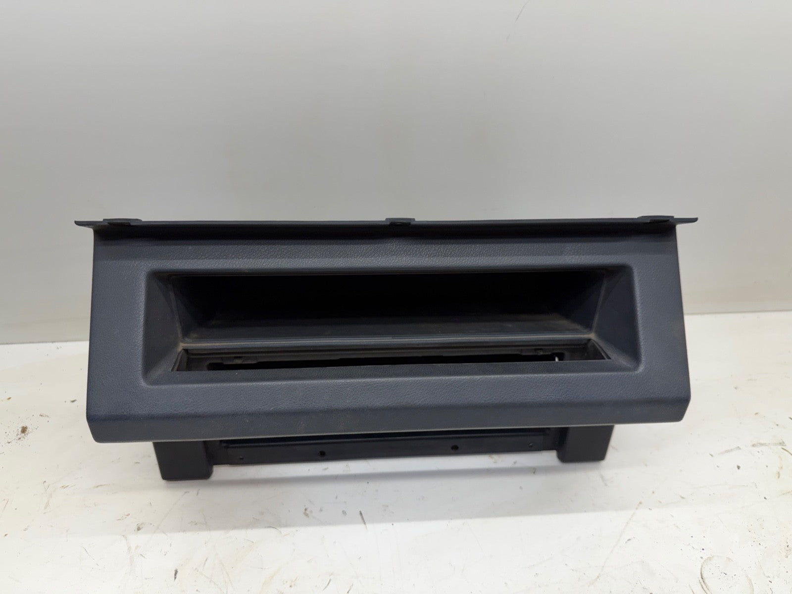Jeep Wrangler YJ 87-95 OEM Glove Box NO Door Gray Grey 55007286 Glovebox Grab
