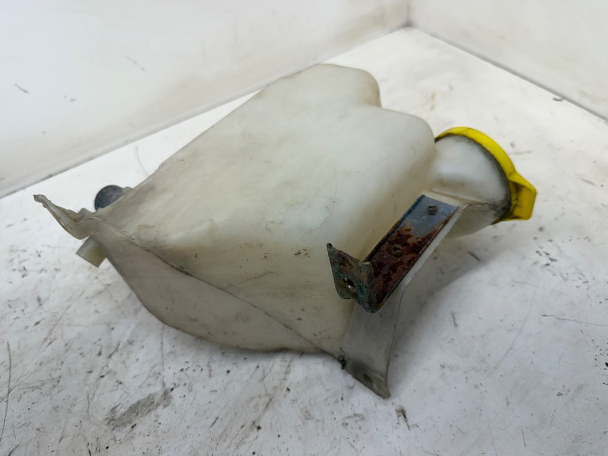 97-02 Jeep TJ Wrangler Single Pump Windshield Washer Reservoir Sprayer Tank OEM