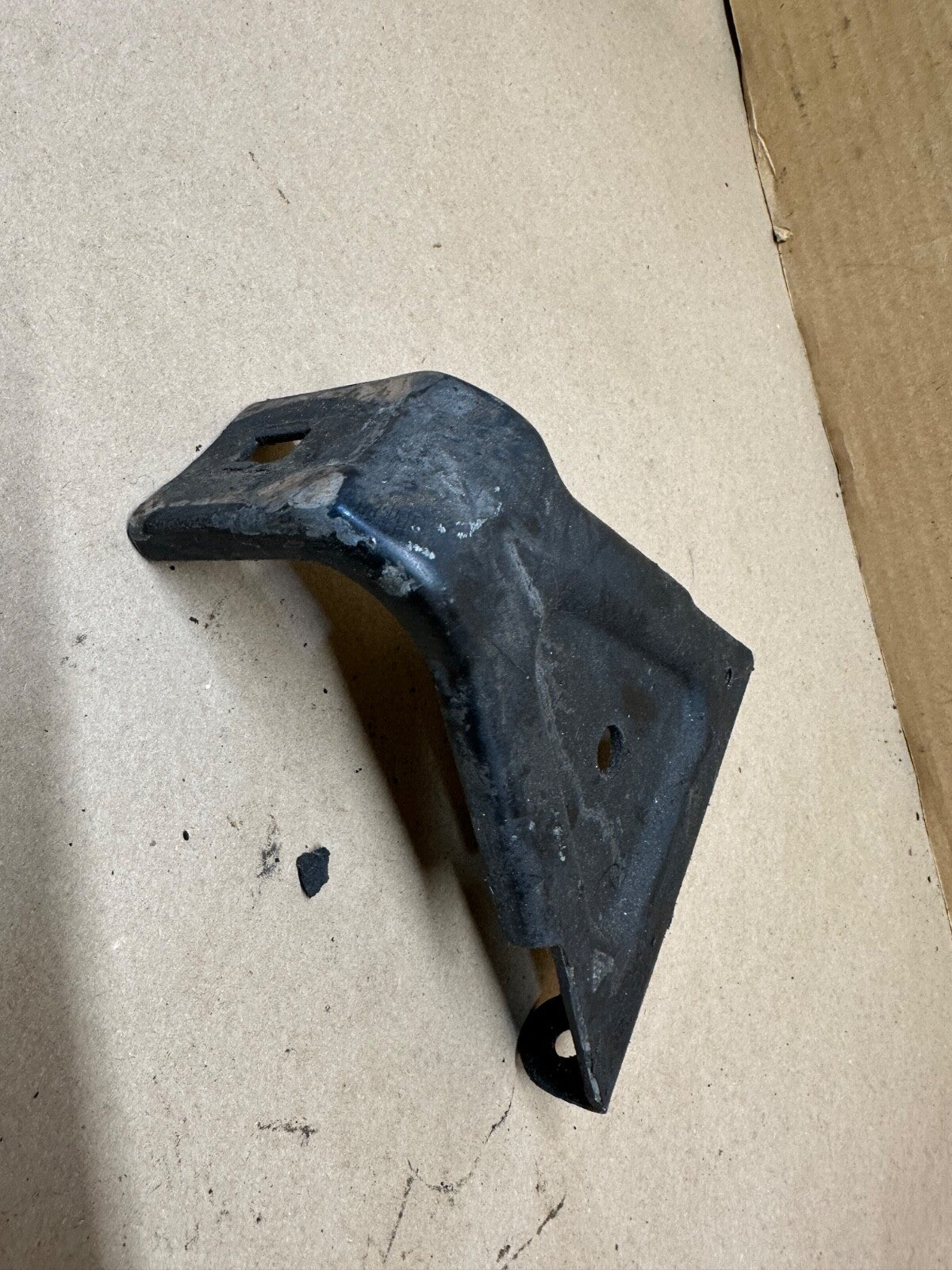 Jeep 4 Cylinder Air Cleaner Mount Bracket 2.5L IRON DUKE CJ7 Filter Power Brakes
