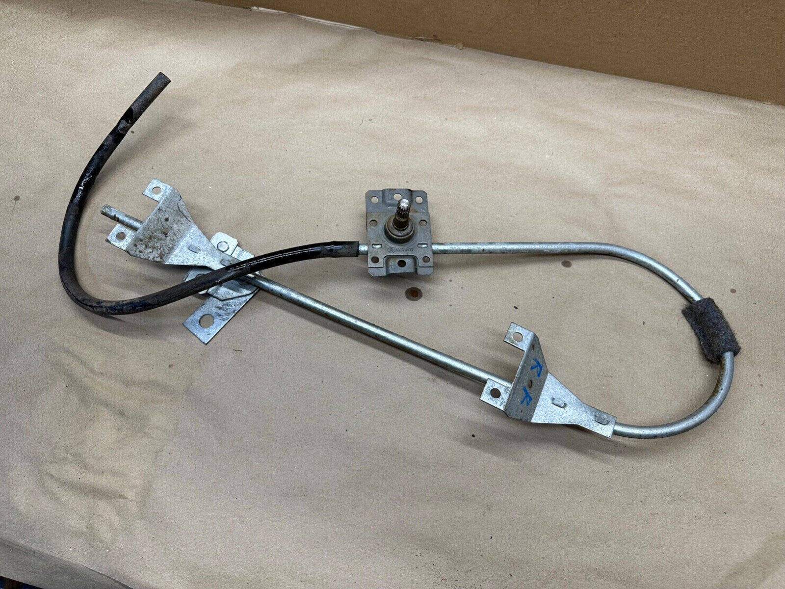 84-96 Jeep Cherokee XJ Right Rear Door Manual Window Regulator RR OEM Passenger