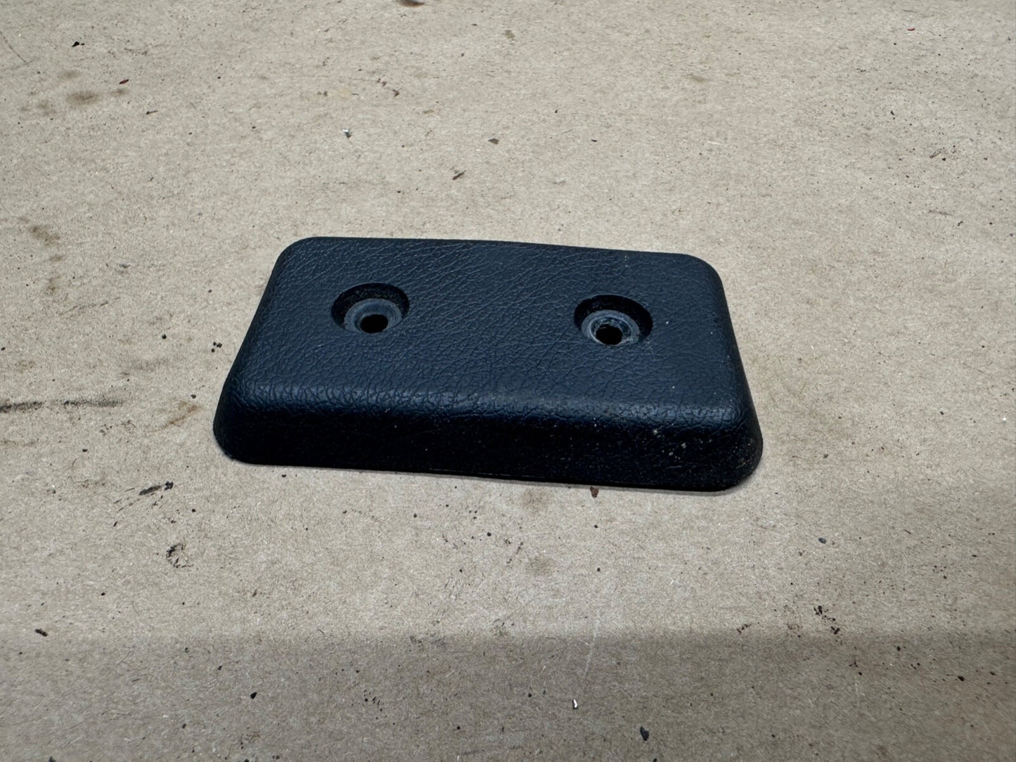 84-96 Jeep Cherokee XJ Spare Tire Rub Plate Trim Bezel Cargo BLACK 8955003569