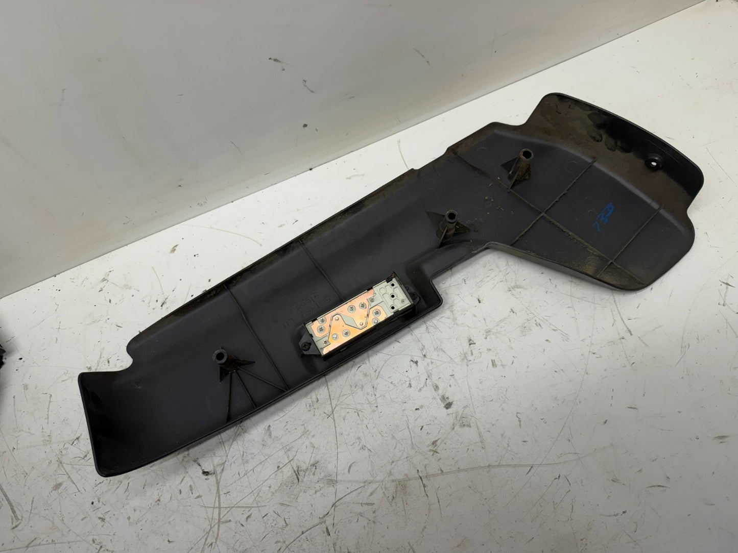 97-01 Jeep Cherokee XJ Front Power Driver LH Seat Trim Cover Dark Gray Switch