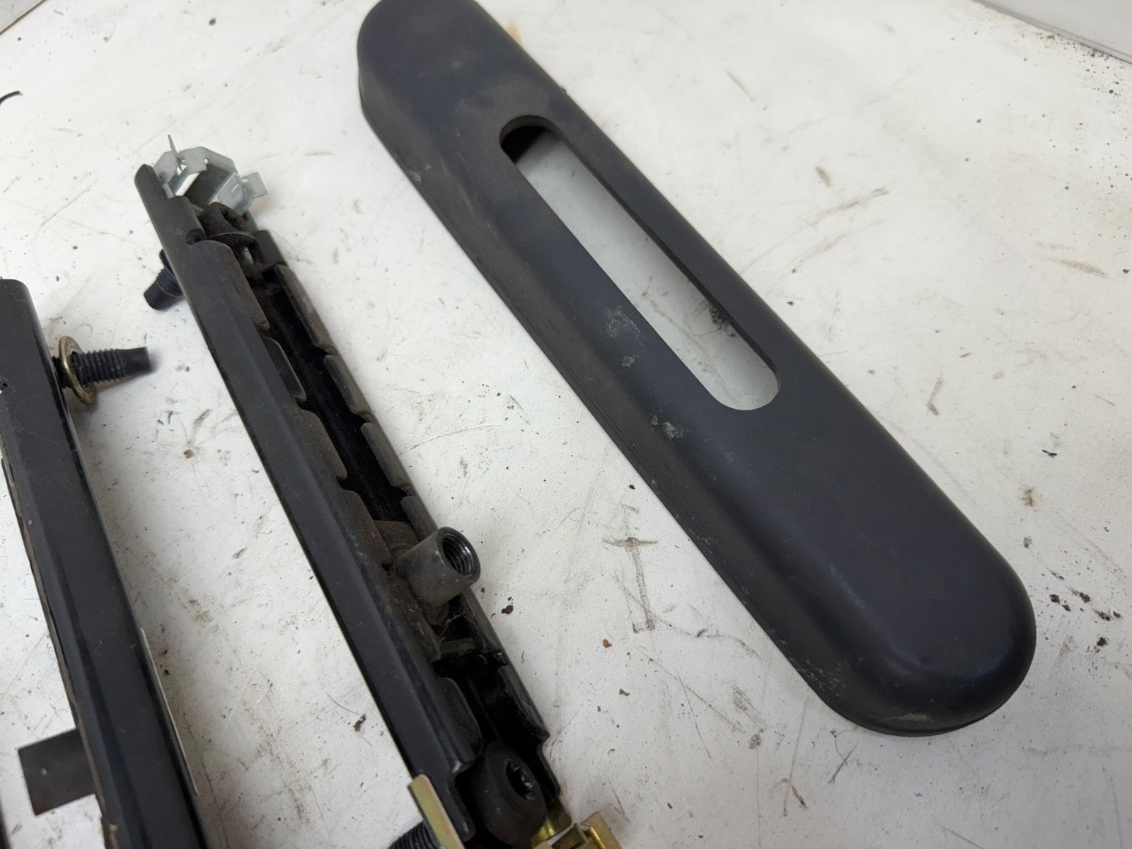 97-02 Jeep TJ Wrangler OEM Front Seat Belt Height Adjuster Left Right Seatbelt