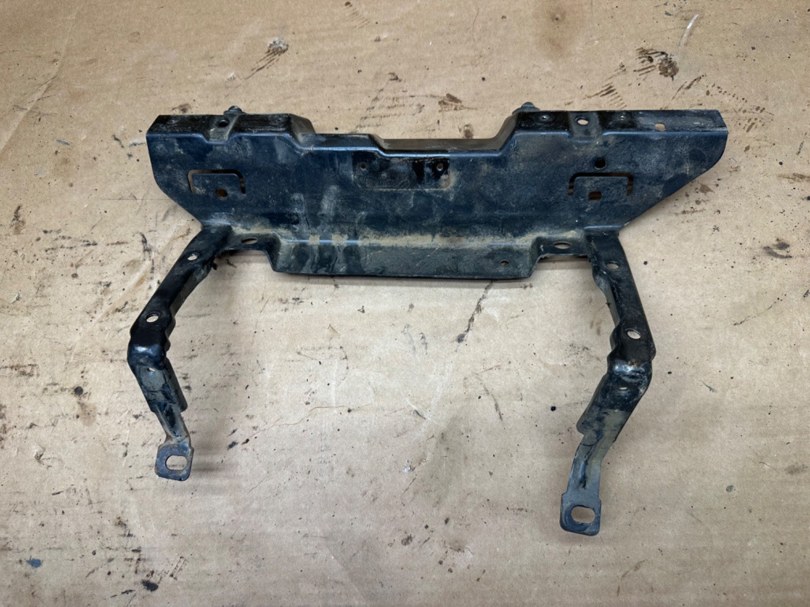 97-01 Jeep Cherokee XJ Airbag Glovebox Glove Box Dash Mount Bracket Support OEM