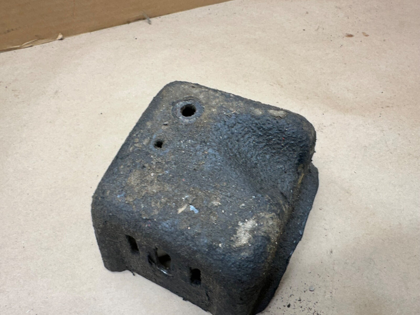 4.2L AMC 258 3 Slot Frame Motor Mount Bracket CJ5 CJ7 Left Side OE 4.2 Engine