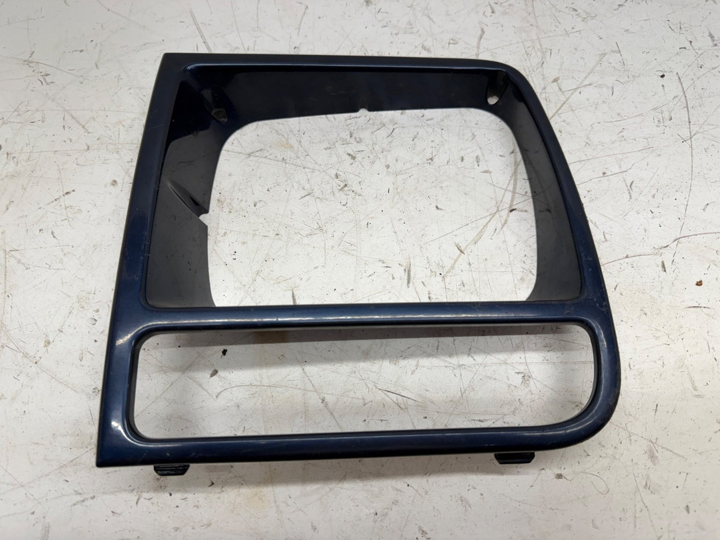 97-01 Jeep Cherokee XJ OEM Headlight Bezel DRIVER LEFT LH Side PBT Patriot Blue