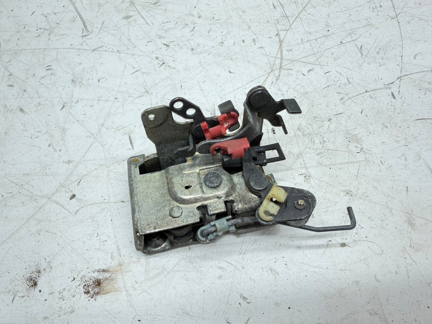 84-96 Jeep Cherokee XJ Rear Passenger Right Door Latch