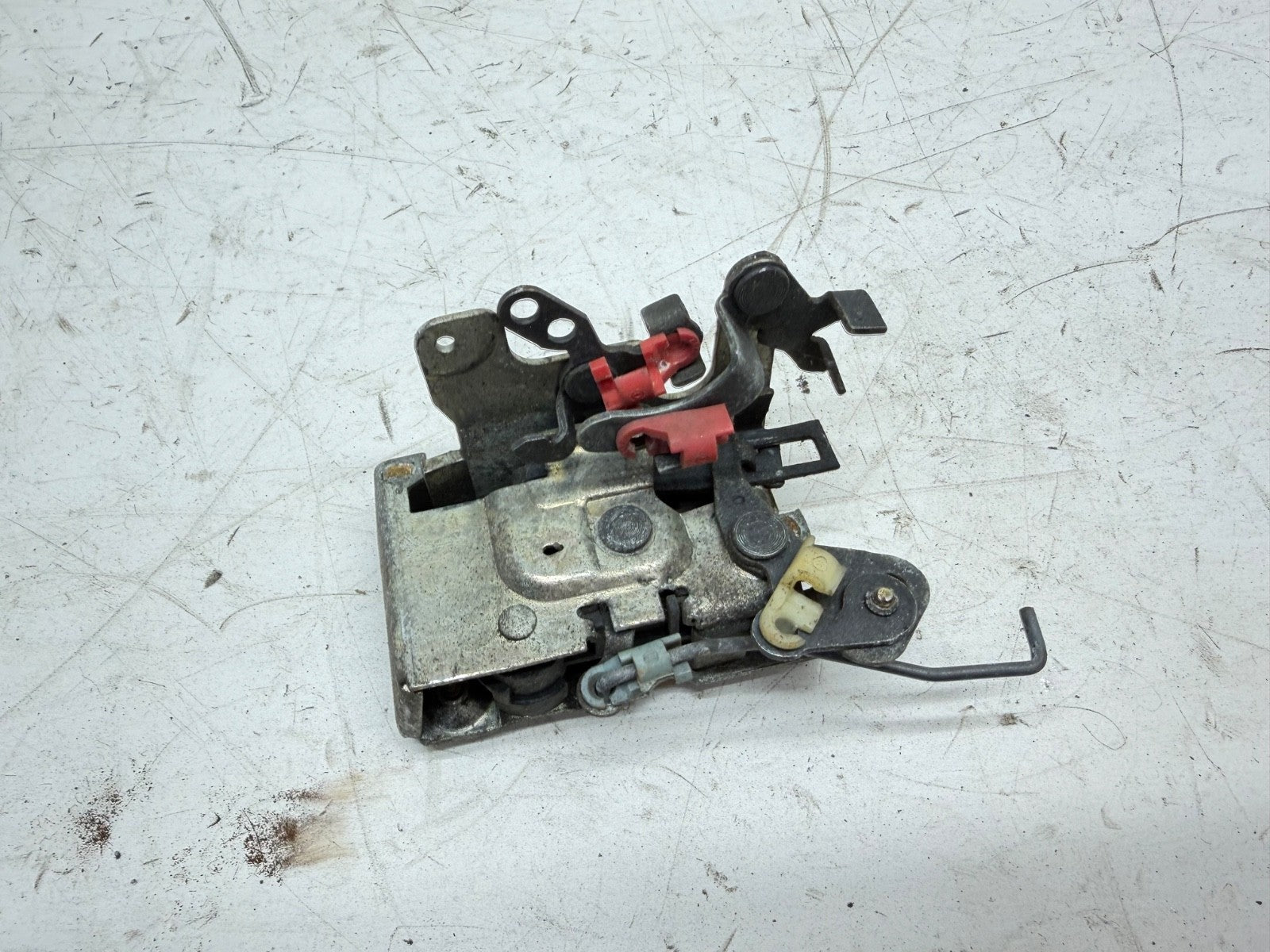 84-96 Jeep Cherokee XJ Rear Passenger Right Door Latch
